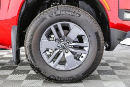 Nissan Frontier SV Crew Cab 4x4 2025