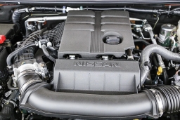 Nissan Frontier SV Crew Cab 4x4 2025