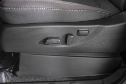 Nissan Frontier SV Crew Cab 4x4 2025