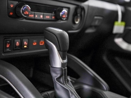 Nissan Frontier SV Crew Cab 4x4 2025