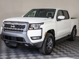 Nissan Frontier SV Crew Cab 4x4 2025