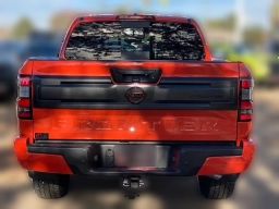 Nissan Frontier PRO-4X Crew Cab 4x4 2026