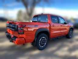 Nissan Frontier PRO-4X Crew Cab 4x4 2026