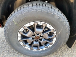 Nissan Frontier PRO-4X Crew Cab 4x4 2026