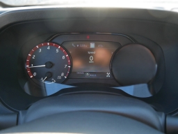 Nissan Frontier PRO-4X w/R Package Crew Cab 4x4 2026