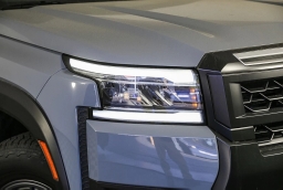 Nissan Frontier PRO-4X Crew Cab 4x4 2025