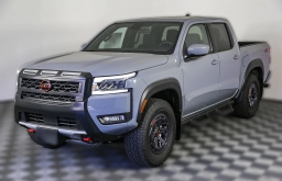 Nissan Frontier PRO-4X Crew Cab 4x4 2025