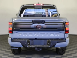 Nissan Frontier PRO-4X Crew Cab 4x4 2025