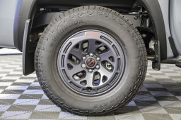 Nissan Frontier PRO-4X Crew Cab 4x4 2025