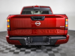 Nissan Frontier SV Crew Cab 4x4 2025