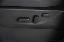 Nissan Frontier SV Crew Cab 4x4 2025