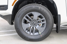 Nissan Frontier SV Crew Cab 4x4 2025