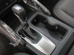 Nissan Frontier SV Crew Cab 4x4 2025