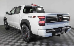 Nissan Frontier PRO-4X Crew Cab 4x4 2026