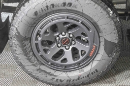 Nissan Frontier PRO-4X Crew Cab 4x4 2026