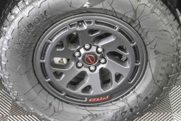 Nissan Frontier PRO-4X Crew Cab 4x4 2026