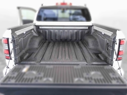 Nissan Frontier PRO-4X Crew Cab 4x4 2026