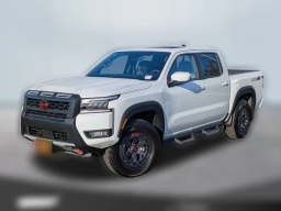Nissan Frontier PRO-4X Crew Cab 4x4 2025
