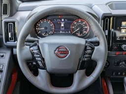 Nissan Frontier PRO-4X Crew Cab 4x4 2025