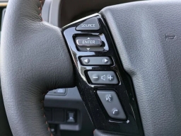 Nissan Frontier PRO-4X Crew Cab 4x4 2025