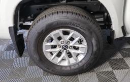 Nissan Frontier S Crew Cab 4x4 2025