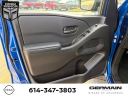 Nissan Frontier SV Crew Cab 4x4 2026