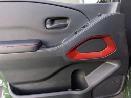 Nissan Frontier PRO-4X w/R Package Crew Cab 4x4 2026