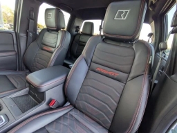 Nissan Frontier PRO-4X w/R Package Crew Cab 4x4 2026