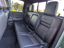 Nissan Frontier PRO-4X w/R Package Crew Cab 4x4 2026