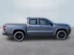 Nissan Frontier SV Crew Cab 4x4 2026