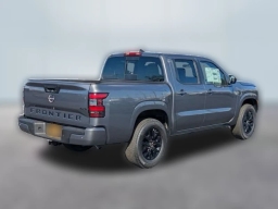 Nissan Frontier SV Crew Cab 4x4 2026