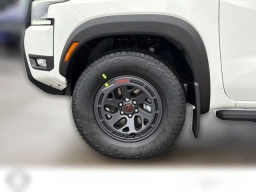 Nissan Frontier PRO-4X Crew Cab 4x4 Long Bed 2026