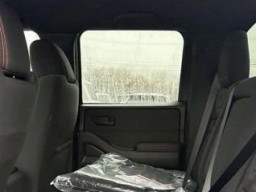 Nissan Frontier PRO-4X Crew Cab 4x4 Long Bed 2026