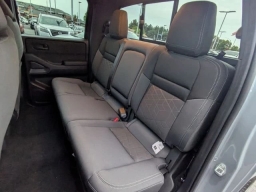 Nissan Frontier SV Crew Cab 4x4 Long Bed 2026