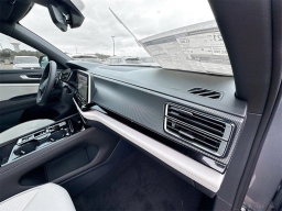 Volkswagen Atlas Cross Sport 2.0T SEL Premium R-Line 4MOTION 2025