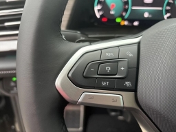 Volkswagen Atlas 2.0T SEL Premium R-Line 4MOTION 2025