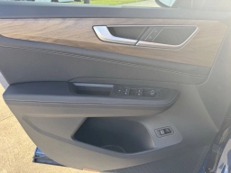 Volkswagen Atlas 2.0T SE w/Technology FWD 2025