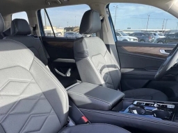 Volkswagen Atlas 2.0T SE w/Technology FWD 2025