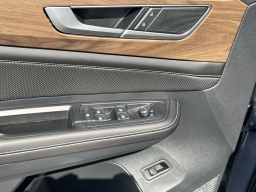 Volkswagen Atlas 2.0T SE w/Technology FWD 2025