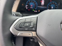 Volkswagen Atlas 2.0T SE w/Technology FWD 2025