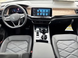 Volkswagen Atlas 2.0T SE w/Technology FWD 2025