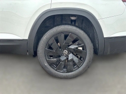 Volkswagen Atlas 2.0T SE w/Technology FWD 2025