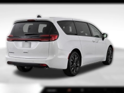 Chrysler Pacifica Select FWD 2026