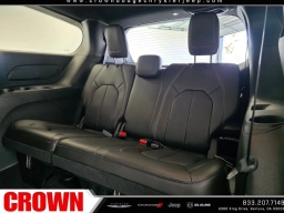 Chrysler Pacifica Select FWD 2026