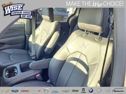 Chrysler Pacifica Select FWD 2026