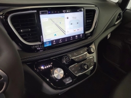 Chrysler Pacifica Select FWD 2026