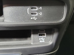 Chrysler Pacifica Select FWD 2026