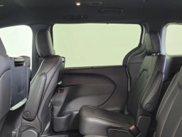 Chrysler Pacifica Select FWD 2026