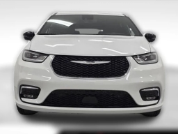 Chrysler Pacifica Select FWD 2025