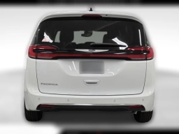 Chrysler Pacifica Select FWD 2025